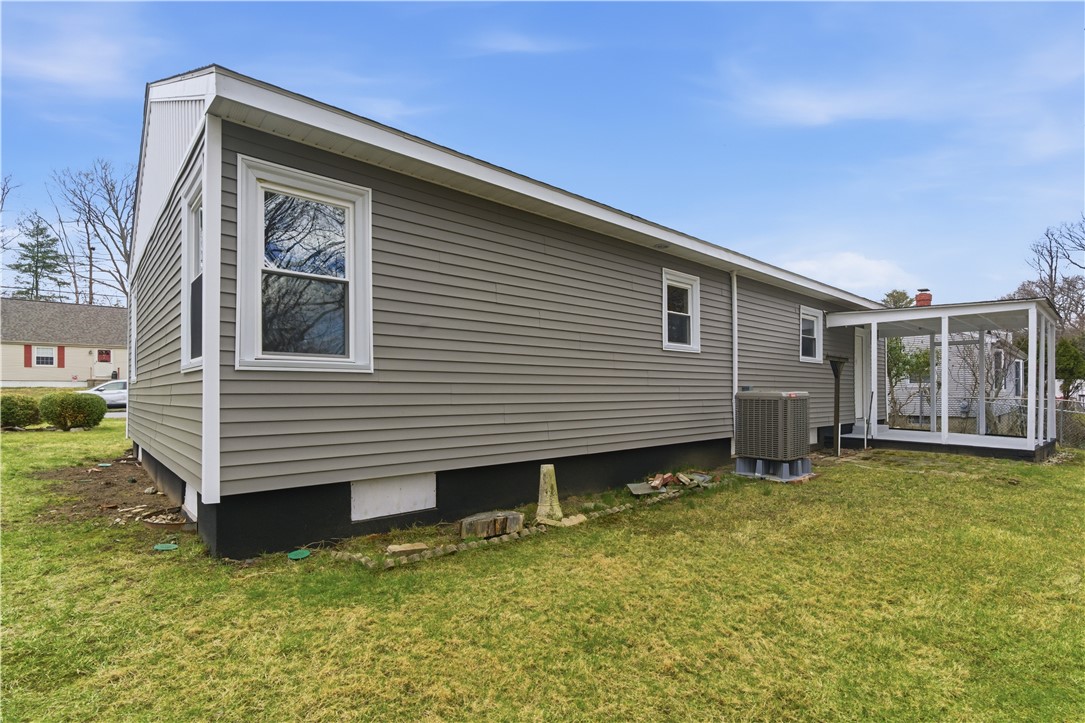 63 Indian Road East Providence, RI 02915 - Photo 17 of 22