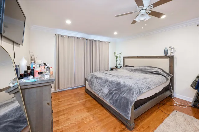 $1,425,000 | 258 Longstreet Avenue | Throgs Neck