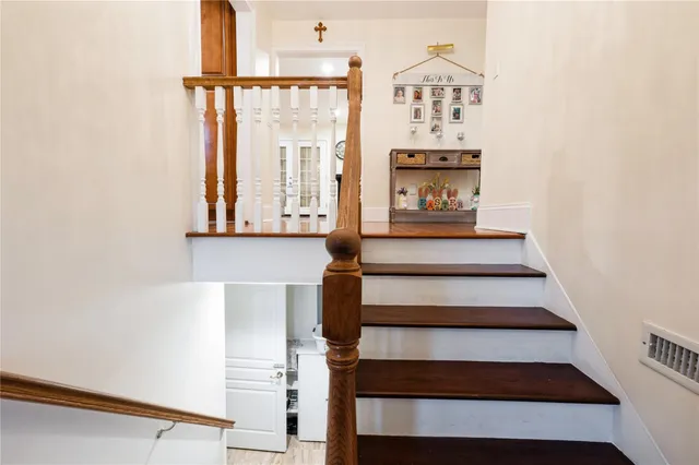 $1,425,000 | 258 Longstreet Avenue | Throgs Neck