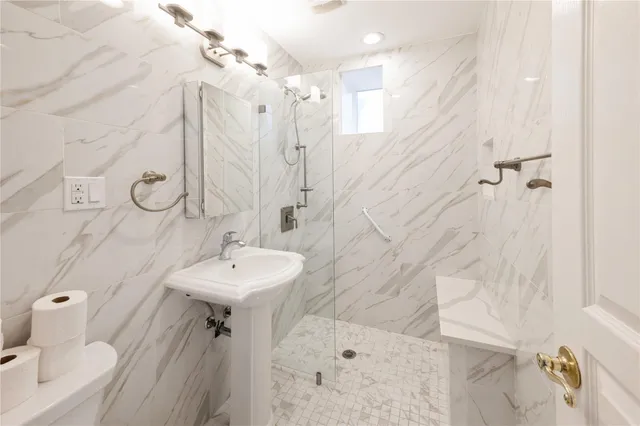 $1,425,000 | 258 Longstreet Avenue | Throgs Neck