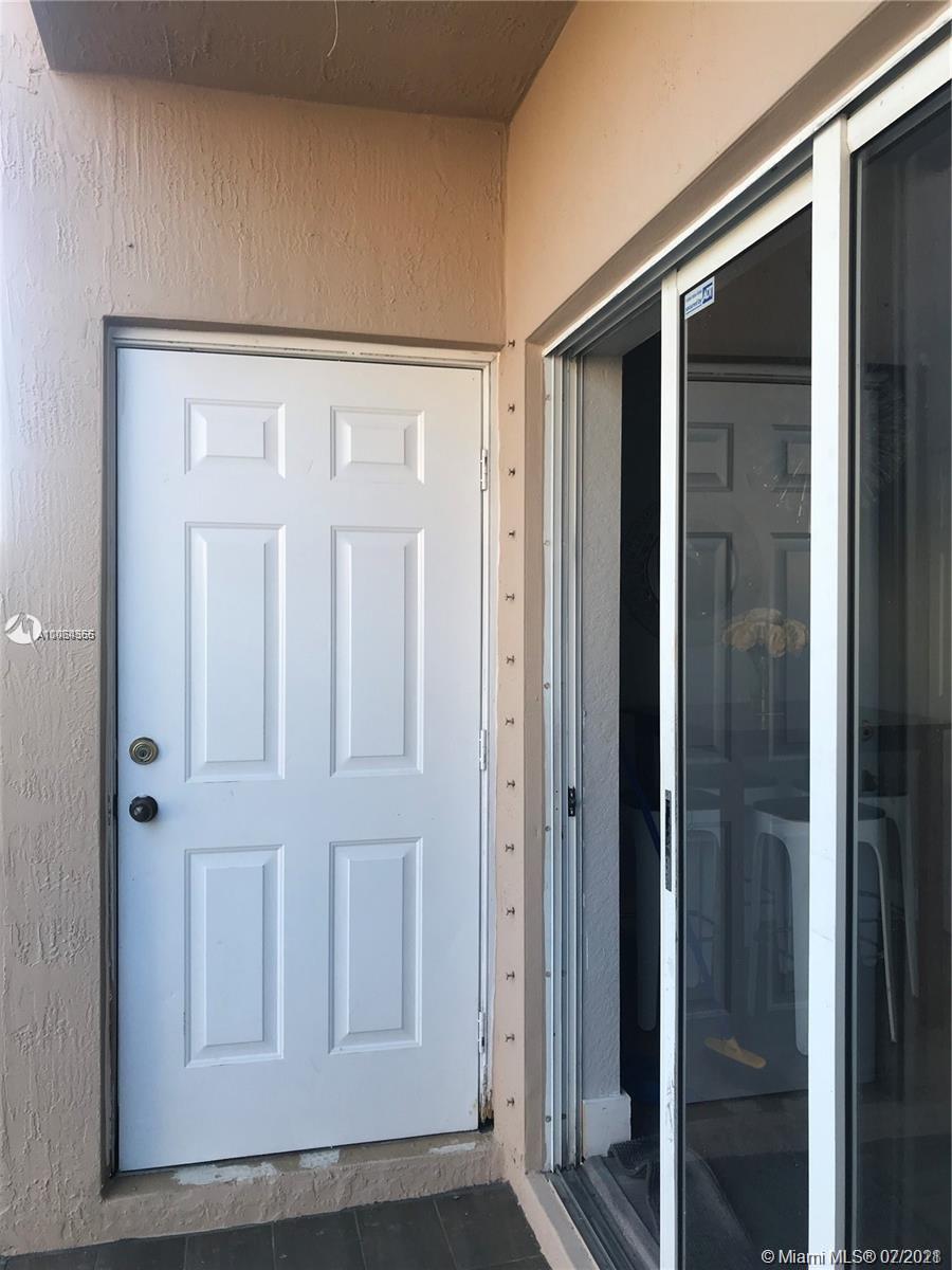 13705 Southwest 171st Lane Miami, FL 33177 - Photo 13 of 20