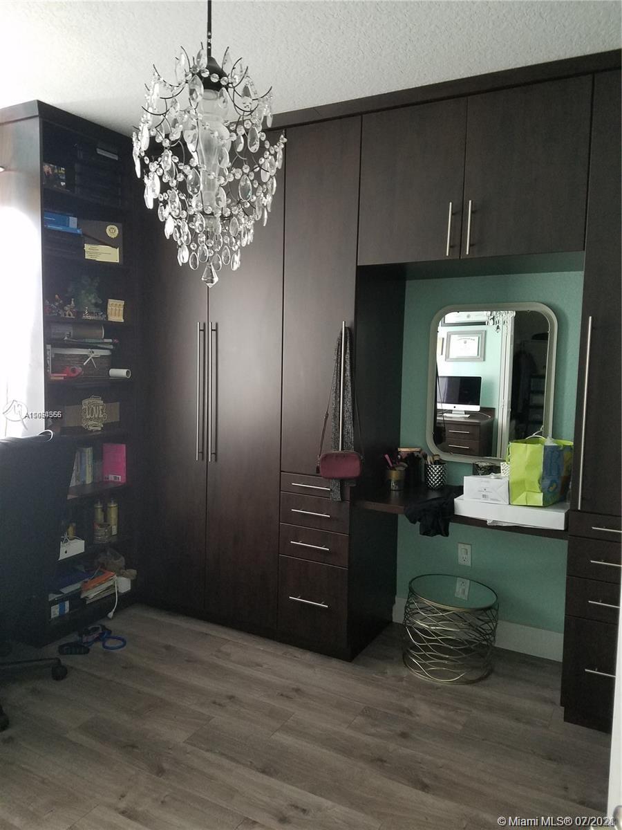 13705 Southwest 171st Lane Miami, FL 33177 - Photo 16 of 20