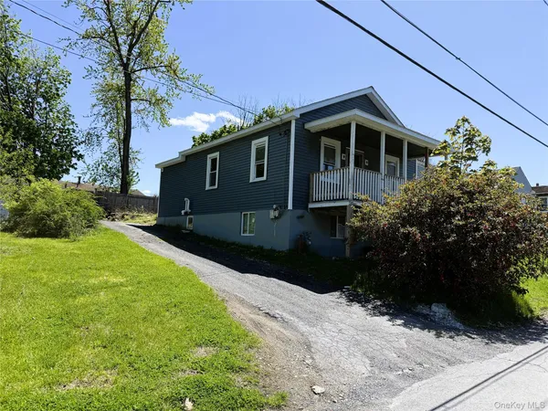 $2,200 | 109 Myrtle Avenue, New Windsor, NY 12553