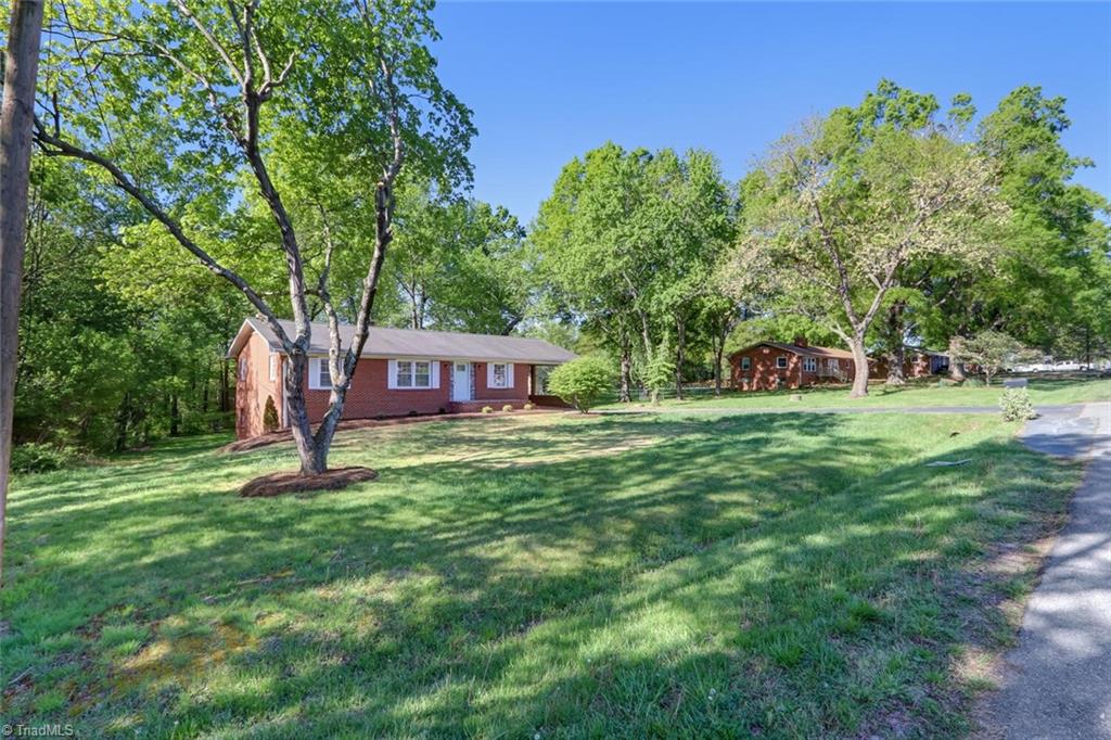 212 Sheraton Road Reidsville, NC 27320 - Photo 3 of 32 Gallery Image 3
