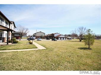 33 Station West Waterloo, IL 62298 - Photo 2 of 24 Gallery Image 2