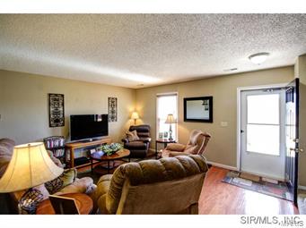 33 Station West Waterloo, IL 62298 - Photo 4 of 24 Gallery Image 4