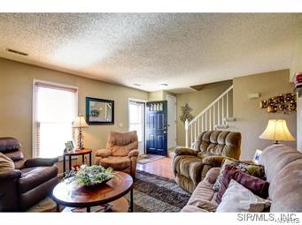 33 Station West Waterloo, IL 62298 - Photo 5 of 24 Gallery Image 5