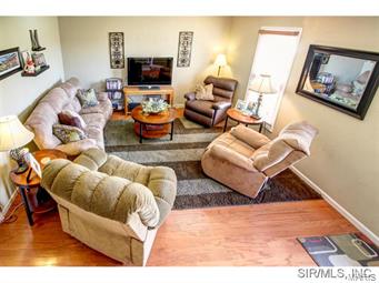 33 Station West Waterloo, IL 62298 - Photo 7 of 24 Gallery Image 7