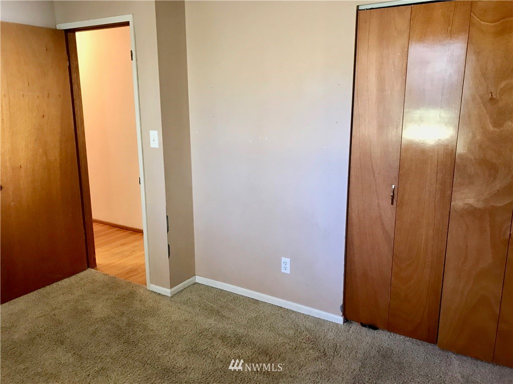 31450 12th Avenue Southwest Federal Way, WA 98023 - Photo 12 of 20