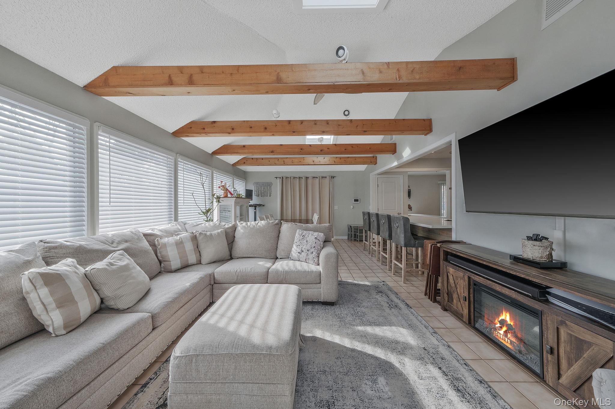 35 Strafford Street Mastic, NY 11950 - Photo 17 of 39