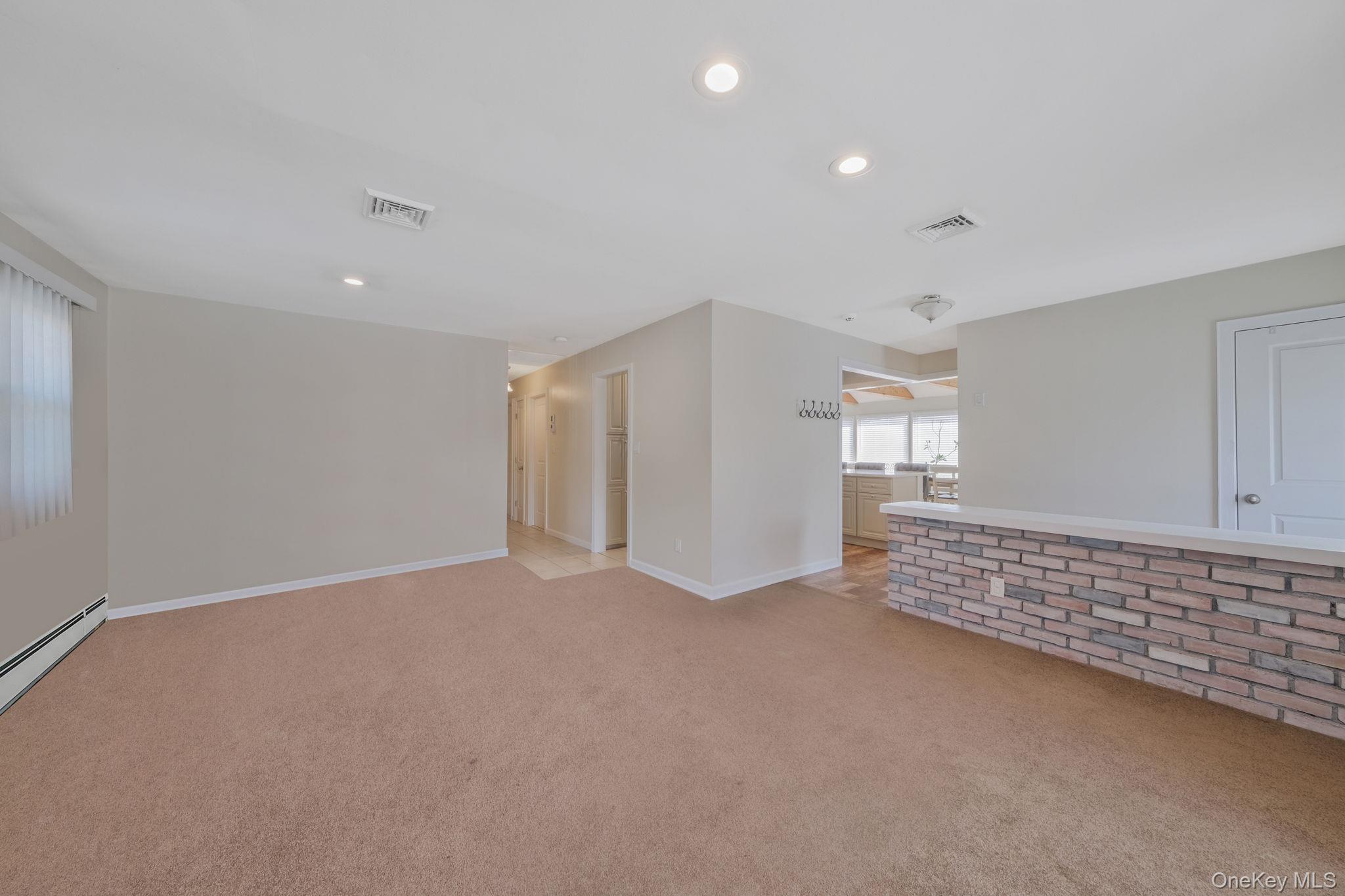 35 Strafford Street Mastic, NY 11950 - Photo 19 of 39