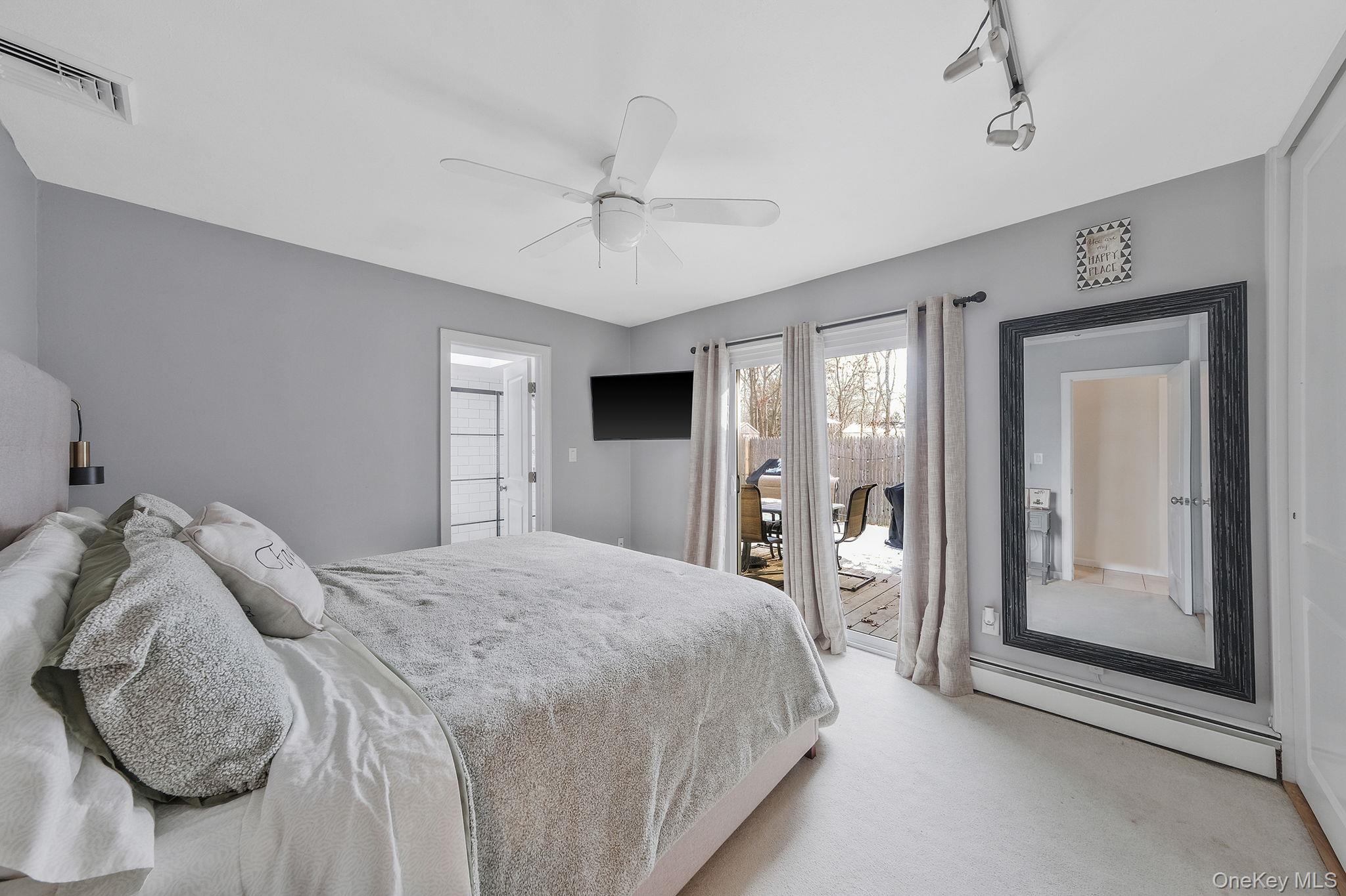 35 Strafford Street Mastic, NY 11950 - Photo 28 of 39