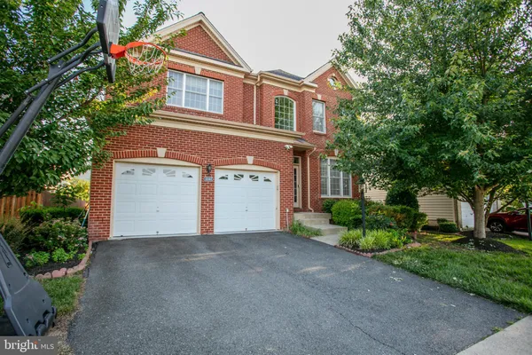 $5,200 | 43185 Tandridge Way, Ashburn, VA 20148
