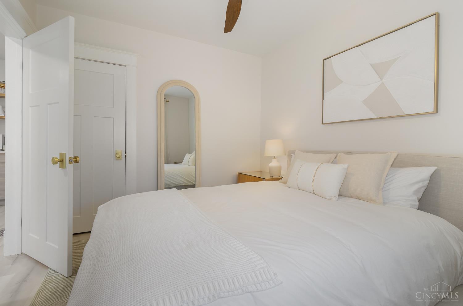 6823 Roe Street Cincinnati, OH 45227 - Photo 9 of 24 Gallery Image 9