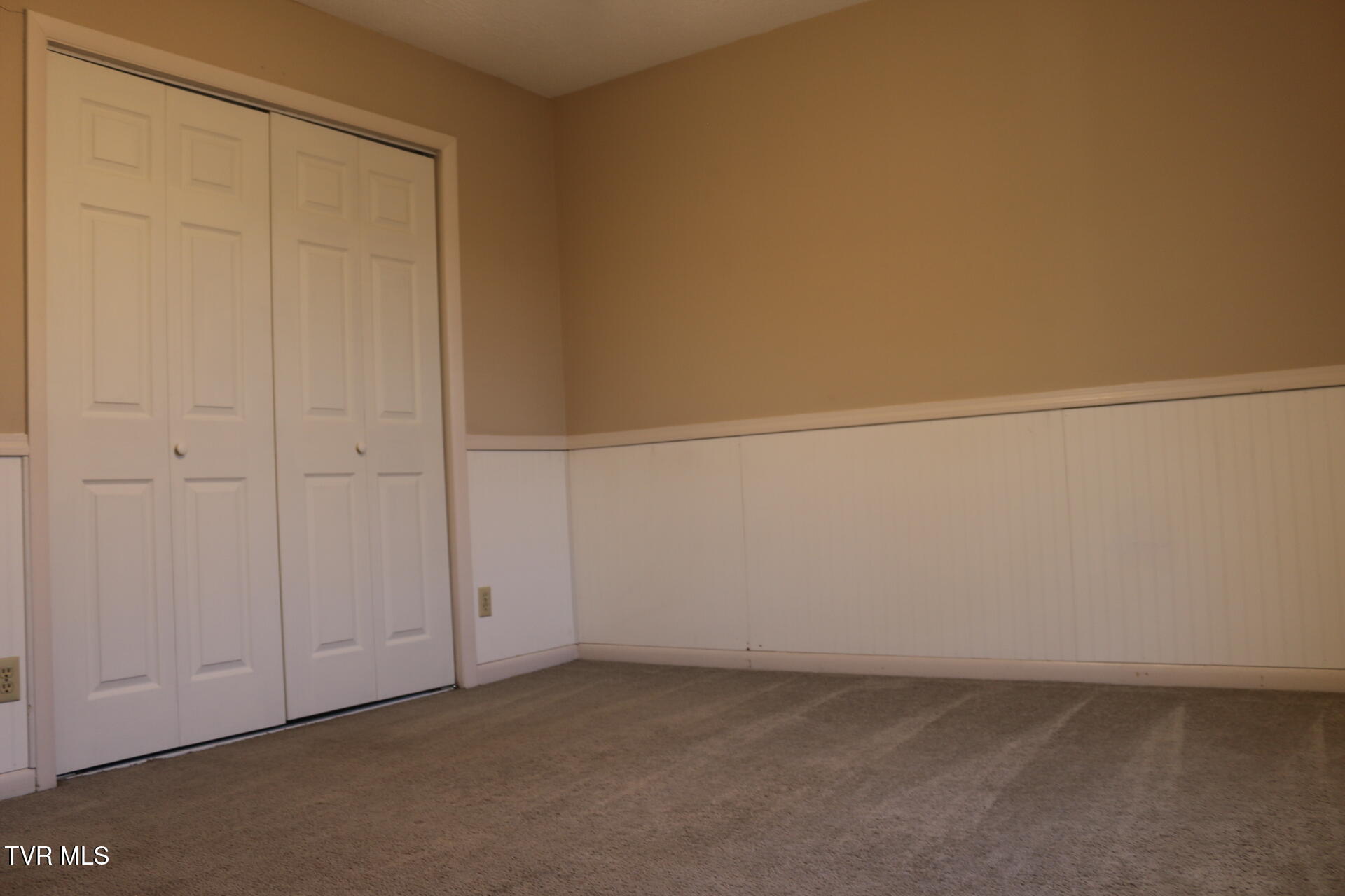 2121 Hickory Springs Road, Unit 2121 Johnson City, TN 37604 - Photo 20 of 54 Bedroom 2