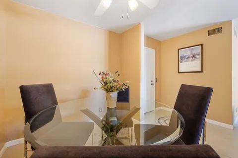 $285,500 | 1552 South Camino Real, Unit 333, Palm Springs, CA 92264