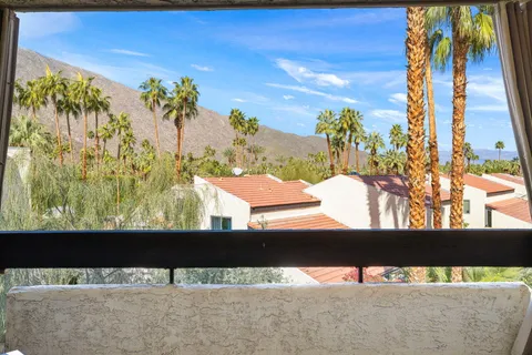 $285,500 | 1552 South Camino Real, Unit 333, Palm Springs, CA 92264