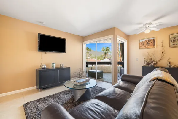 $255,000 | 1552 South Camino Real, Unit 333, Palm Springs, CA 92264