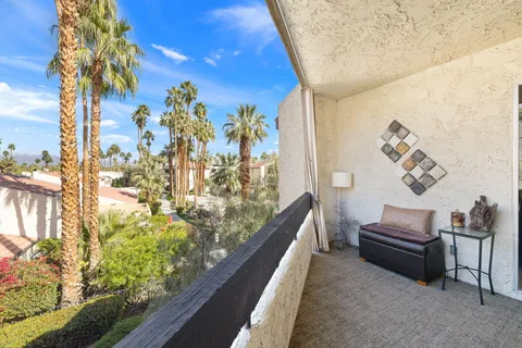 $285,500 | 1552 South Camino Real, Unit 333, Palm Springs, CA 92264