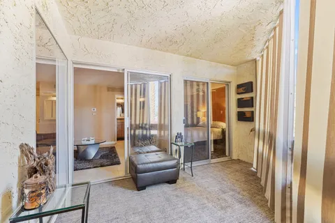 $285,500 | 1552 South Camino Real, Unit 333, Palm Springs, CA 92264