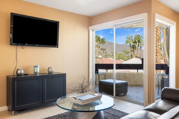 $255,000 | 1552 South Camino Real, Unit 333, Palm Springs, CA 92264
