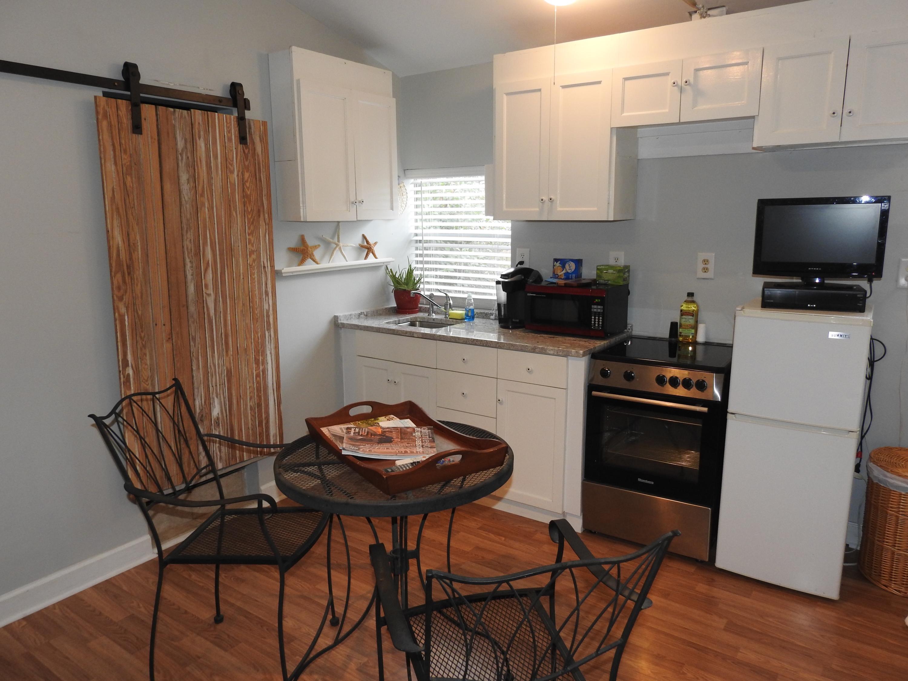 1217 Robin Road Mount Pleasant, SC 29464 - Photo 18 of 26 Studio