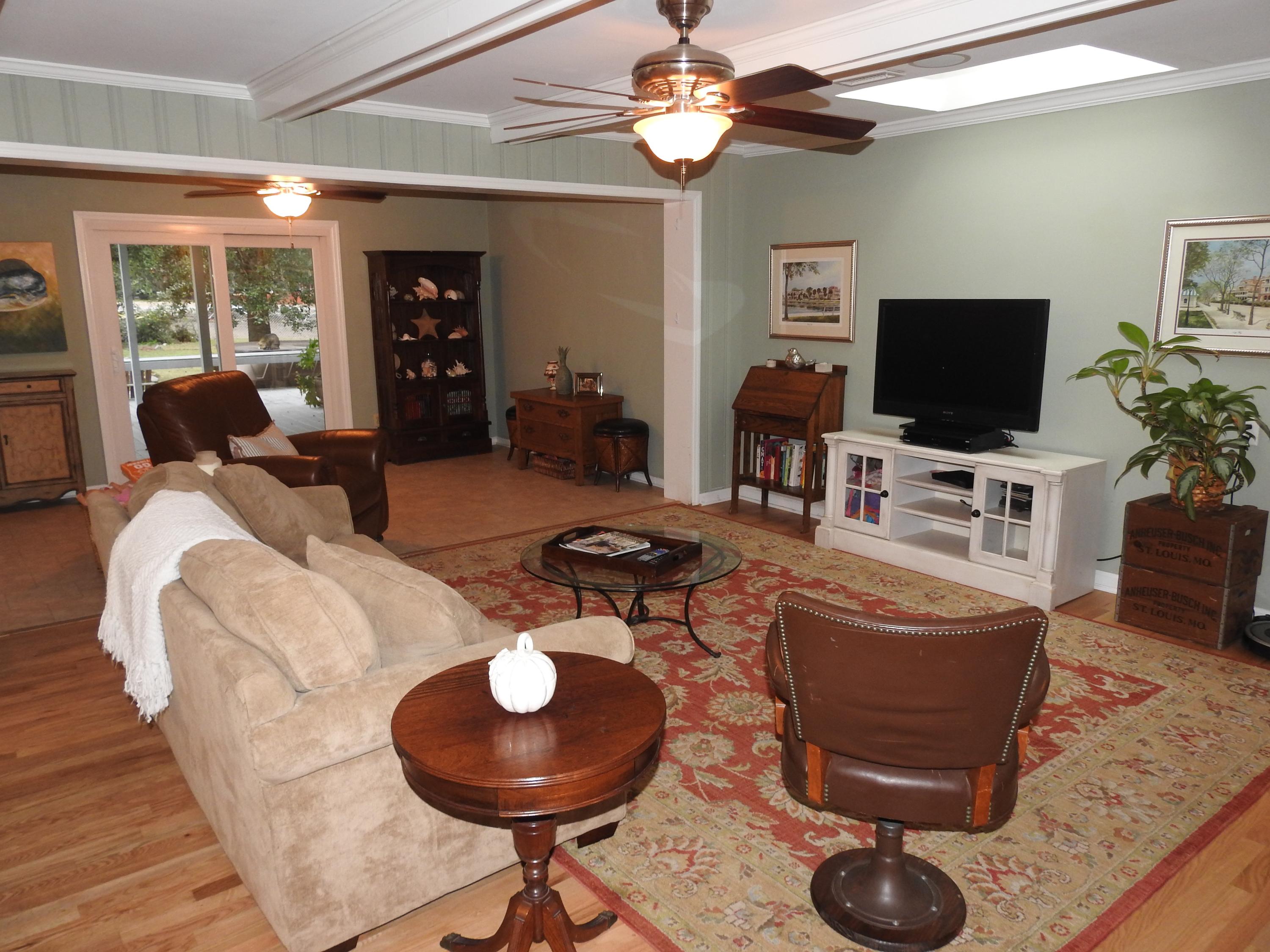 1217 Robin Road Mount Pleasant, SC 29464 - Photo 6 of 26 Great room