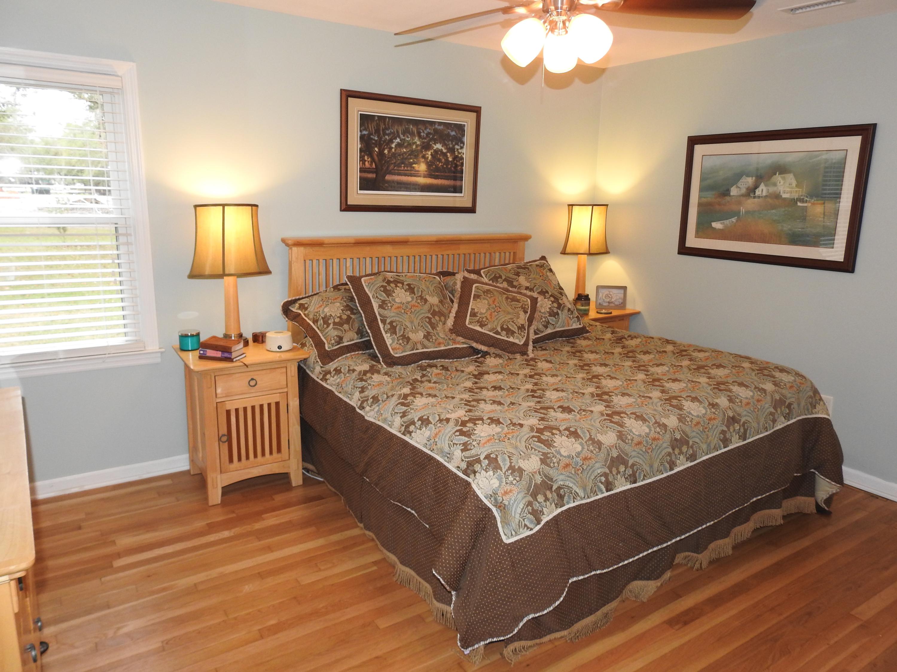 1217 Robin Road Mount Pleasant, SC 29464 - Photo 9 of 26 Owners bedroom
