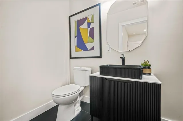 $799,900 | 237 Altoona Place Southwest, Atlanta, GA 30314