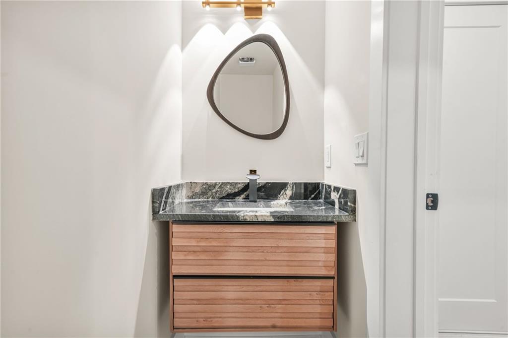 237 Altoona Place Southwest Atlanta, GA 30314 - Photo 64 of 68