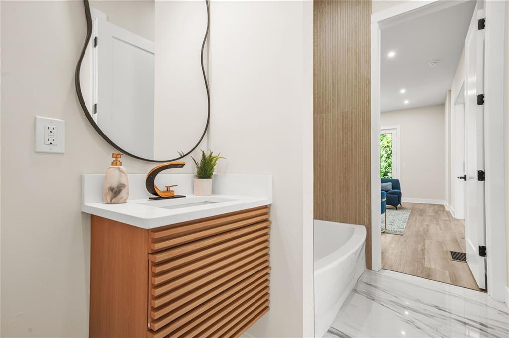 237 Altoona Place Southwest Atlanta, GA 30314 - Photo 7 of 68