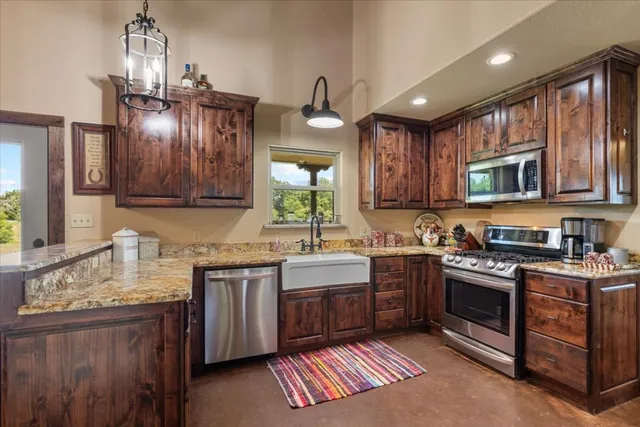 $995,000 | 7835 Berger Road, Schulenburg, TX 78956