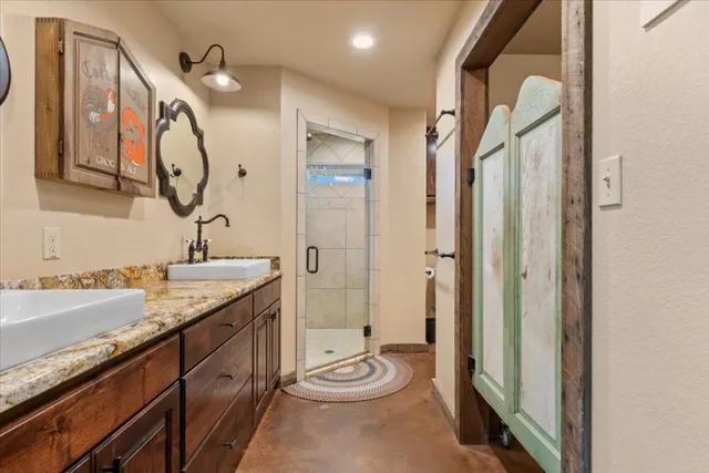 $995,000 | 7835 Berger Road, Schulenburg, TX 78956