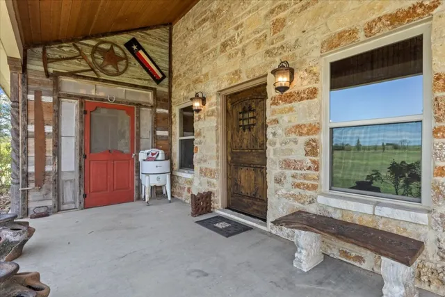 $995,000 | 7835 Berger Road, Schulenburg, TX 78956