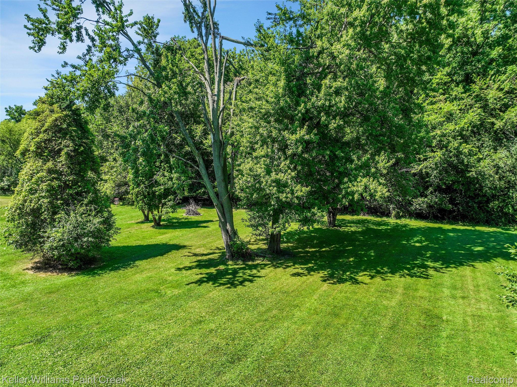 3302 Grant Road Rochester, MI 48309 - Photo 55 of 60 28-3302 Grant Rd 0027.jpg