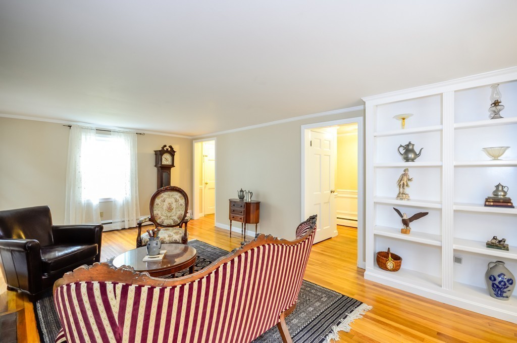 11 Glen Road Topsfield, MA 01983 - Photo 14 of 27 Gallery Image 14