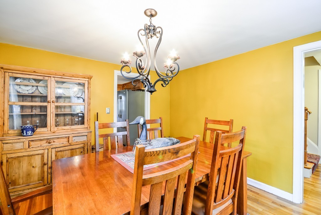 11 Glen Road Topsfield, MA 01983 - Photo 7 of 27 Gallery Image 7