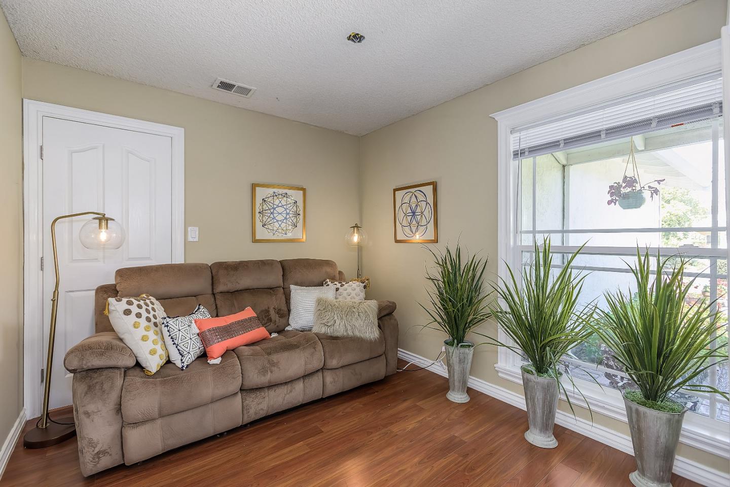 3090 Beard Road Fremont, CA 94555 - Photo 8 of 23 Gallery Image 8