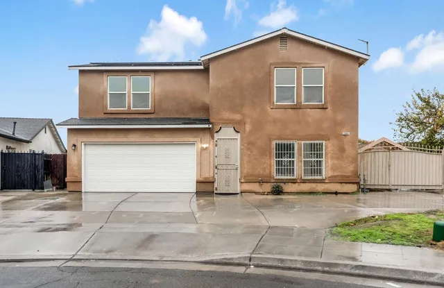 $350,000 | 2061 Seventh Street, Fresno, CA 93702
