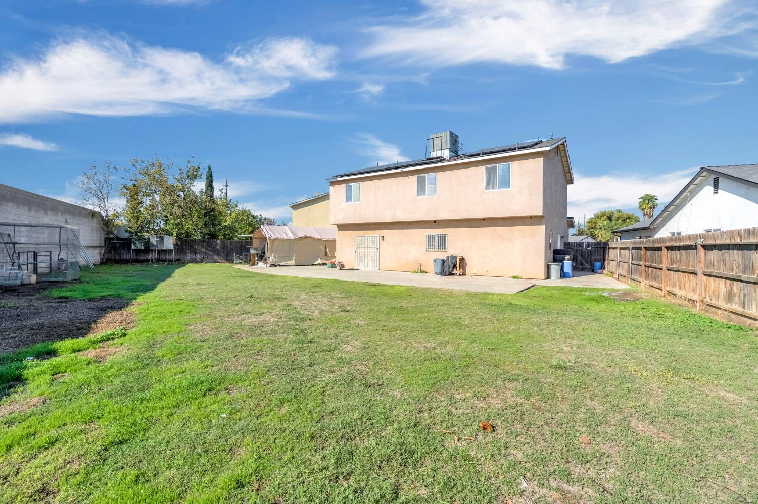 2061 Seventh Street Fresno, CA 93702 - Photo 33 of 38 a view of a back yard of the house
