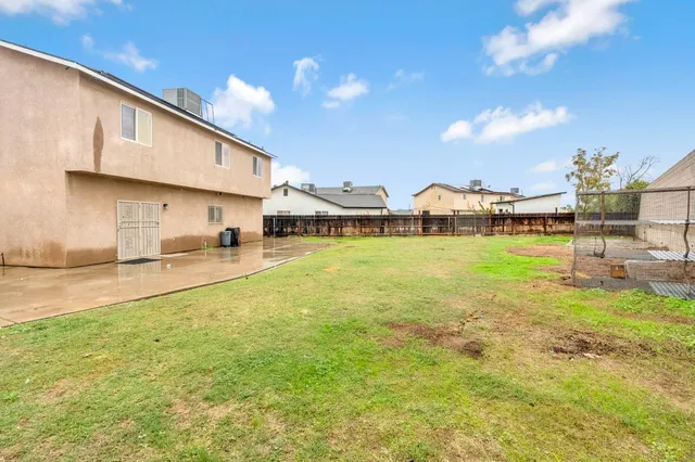 $350,000 | 2061 Seventh Street, Fresno, CA 93702