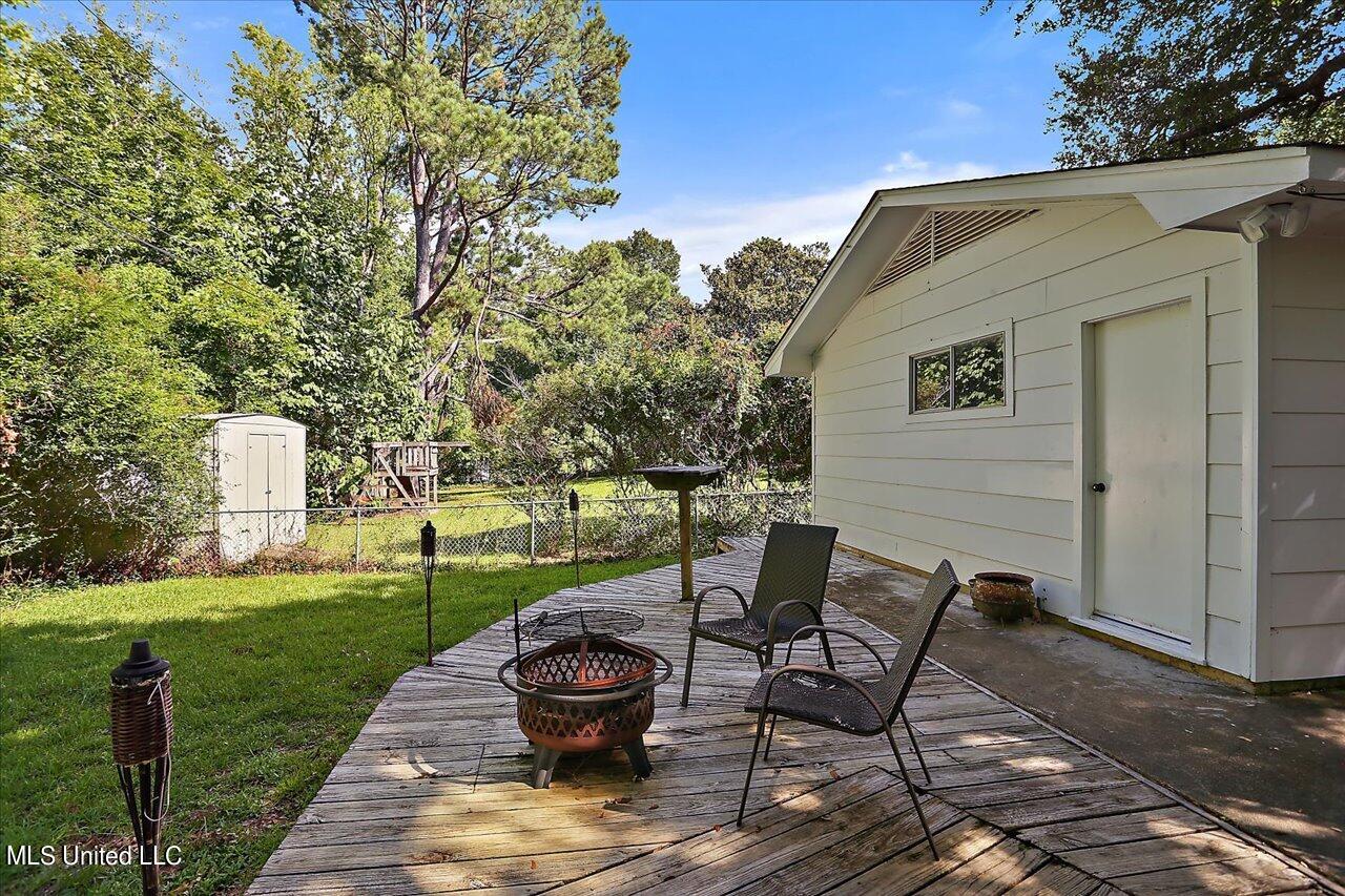 1044 Briarfield Road Jackson, MS 39211 - Photo 3 of 21 18-1044 Briarfield Rd