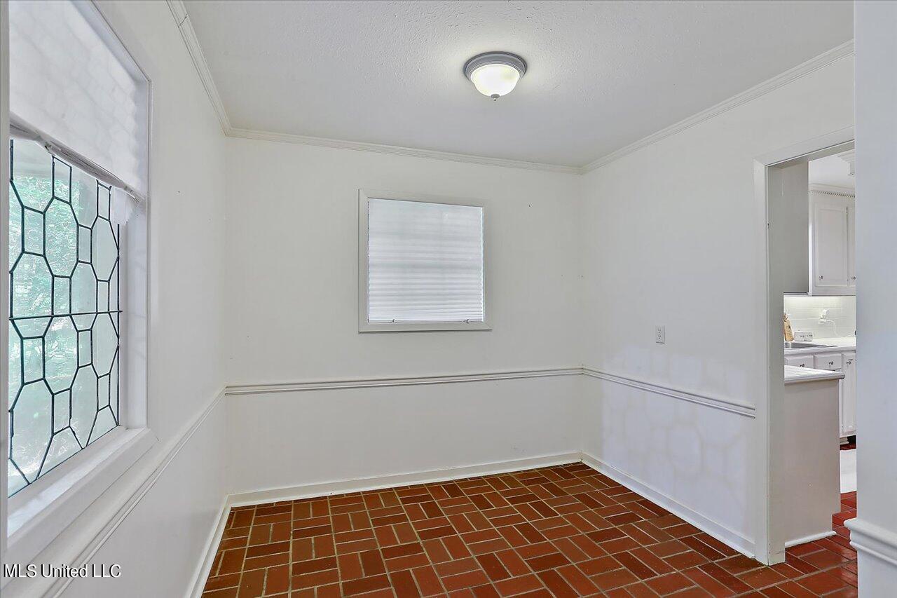 1044 Briarfield Road Jackson, MS 39211 - Photo 10 of 21 08-1044 Briarfield Rd
