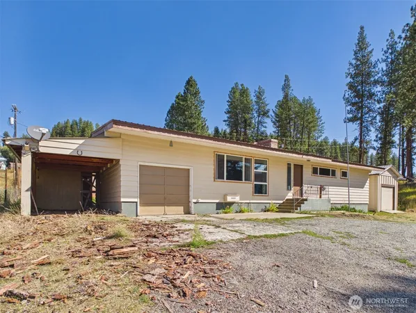 $325,000 | 1020 Leo Gaffney Boulevard, Republic, WA 99166