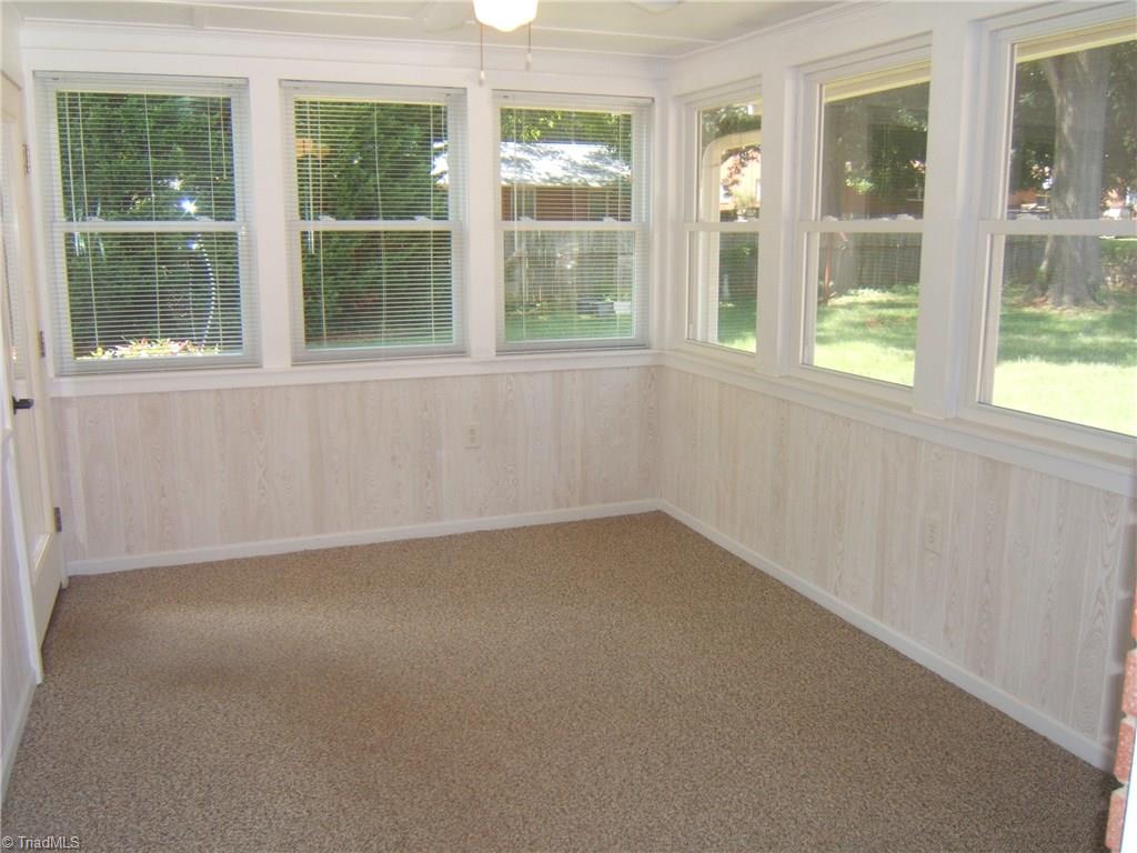 1418 Capri Road Southwest Winston-Salem, NC 27103 - Photo 13 of 30 Gallery Image 13