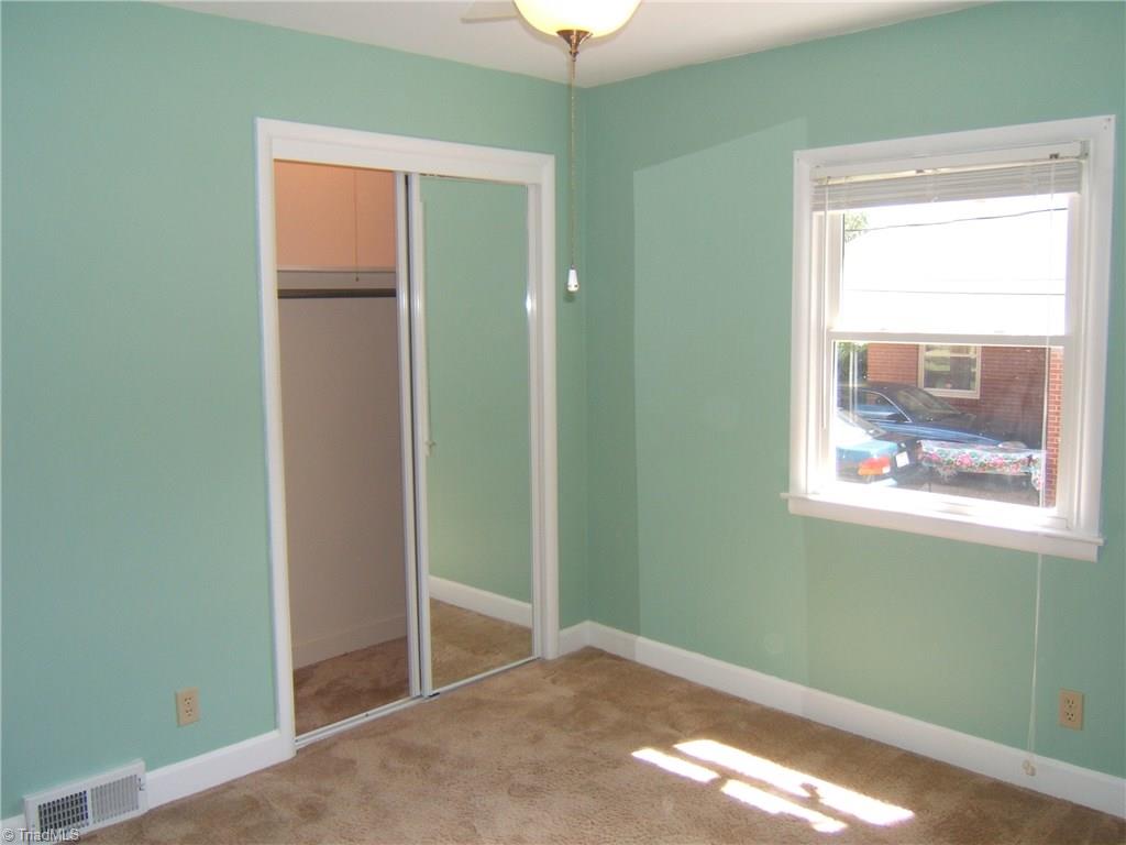 1418 Capri Road Southwest Winston-Salem, NC 27103 - Photo 18 of 30 Gallery Image 18