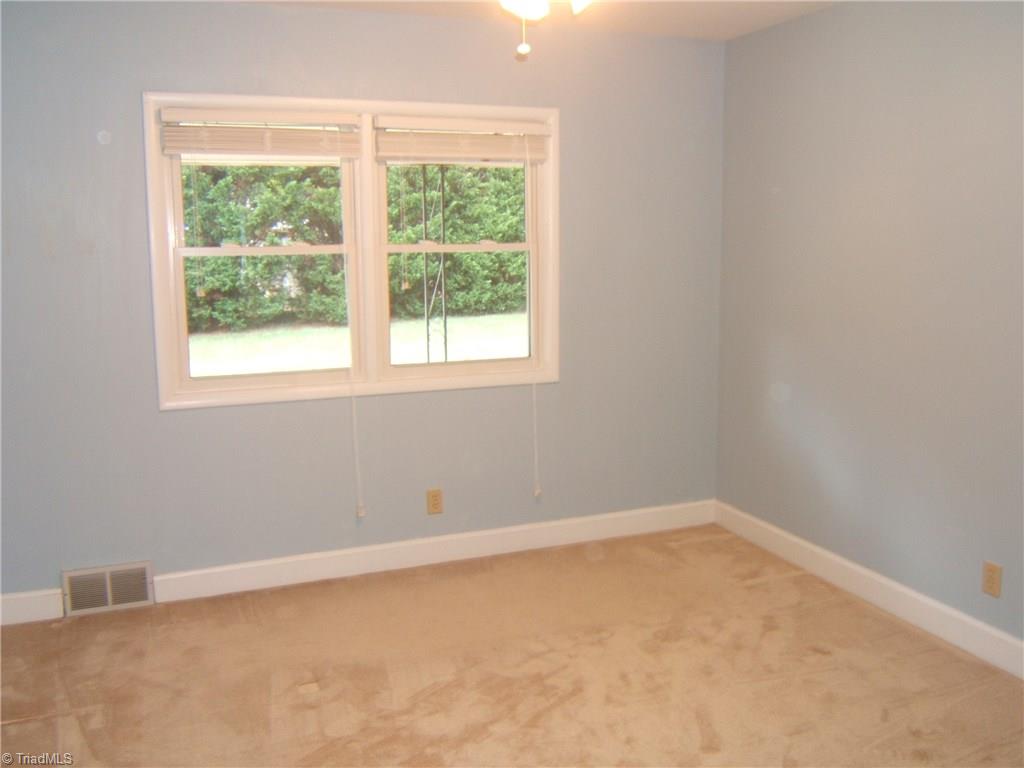 1418 Capri Road Southwest Winston-Salem, NC 27103 - Photo 21 of 30 Gallery Image 21