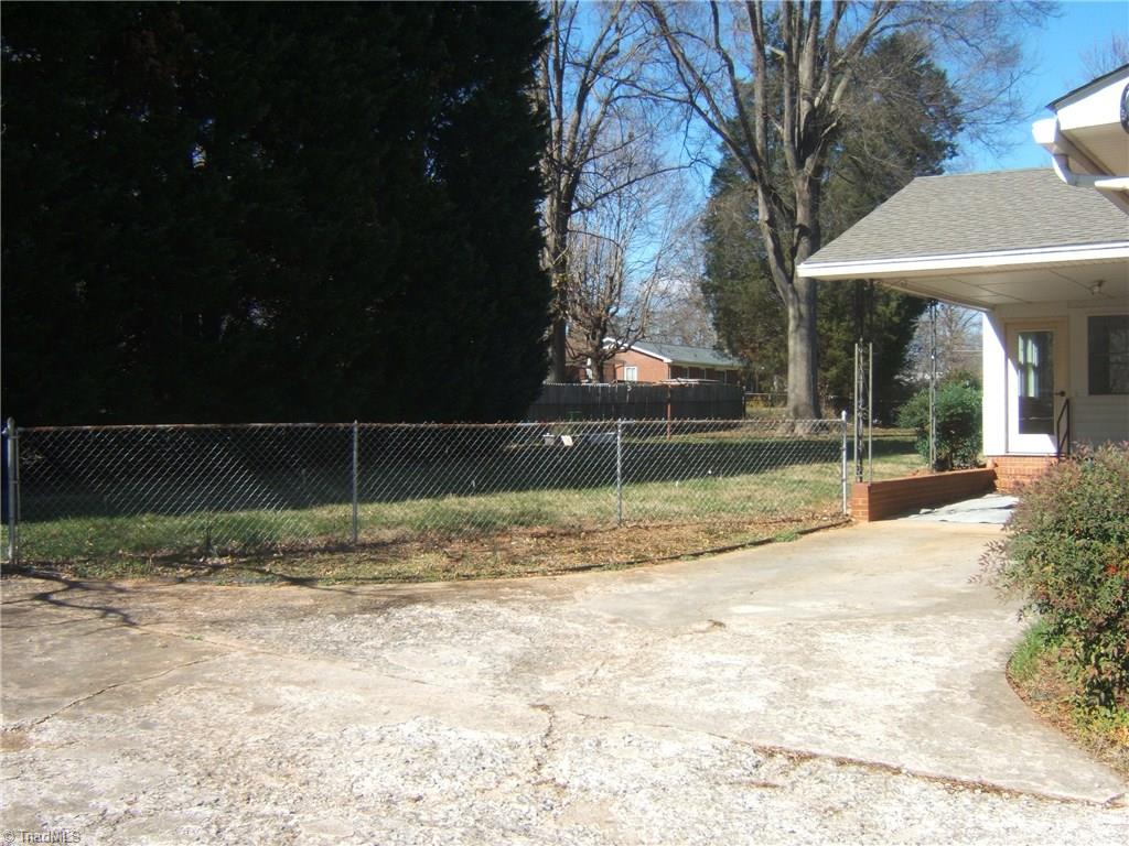 1418 Capri Road Southwest Winston-Salem, NC 27103 - Photo 27 of 30 Gallery Image 27