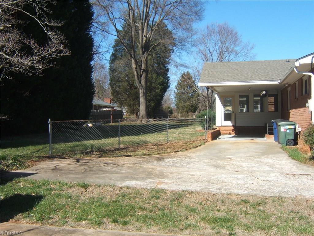 1418 Capri Road Southwest Winston-Salem, NC 27103 - Photo 28 of 30 Gallery Image 28