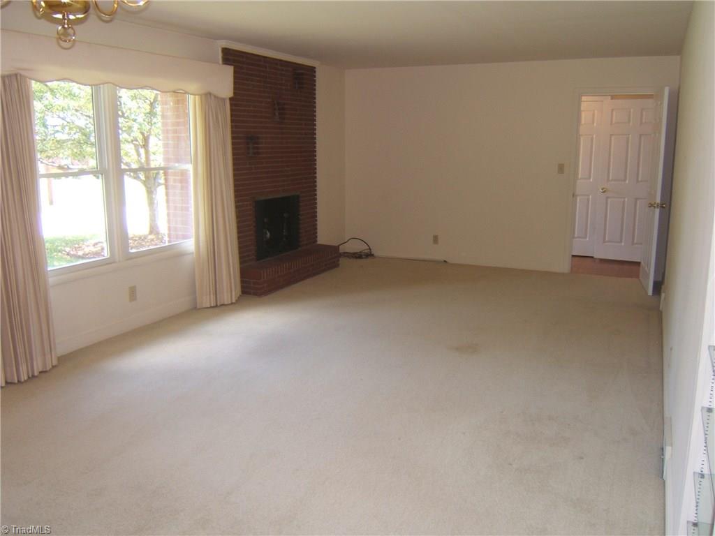 1418 Capri Road Southwest Winston-Salem, NC 27103 - Photo 6 of 30 Gallery Image 6